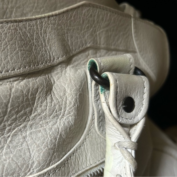Balenciaga White Shoulder Bag - Picture 10 of 11